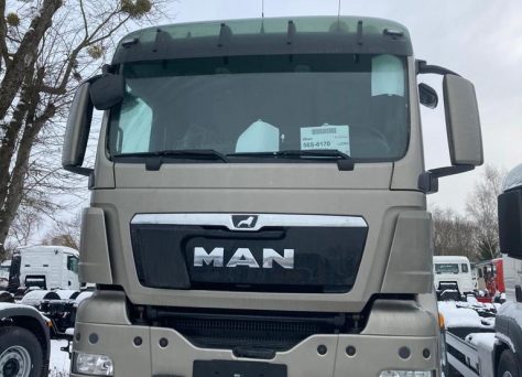 Basisfahrzeug MAN TGS